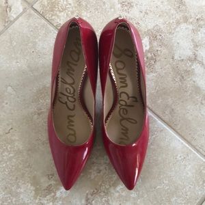 San Edelman hazel red patent leather pump